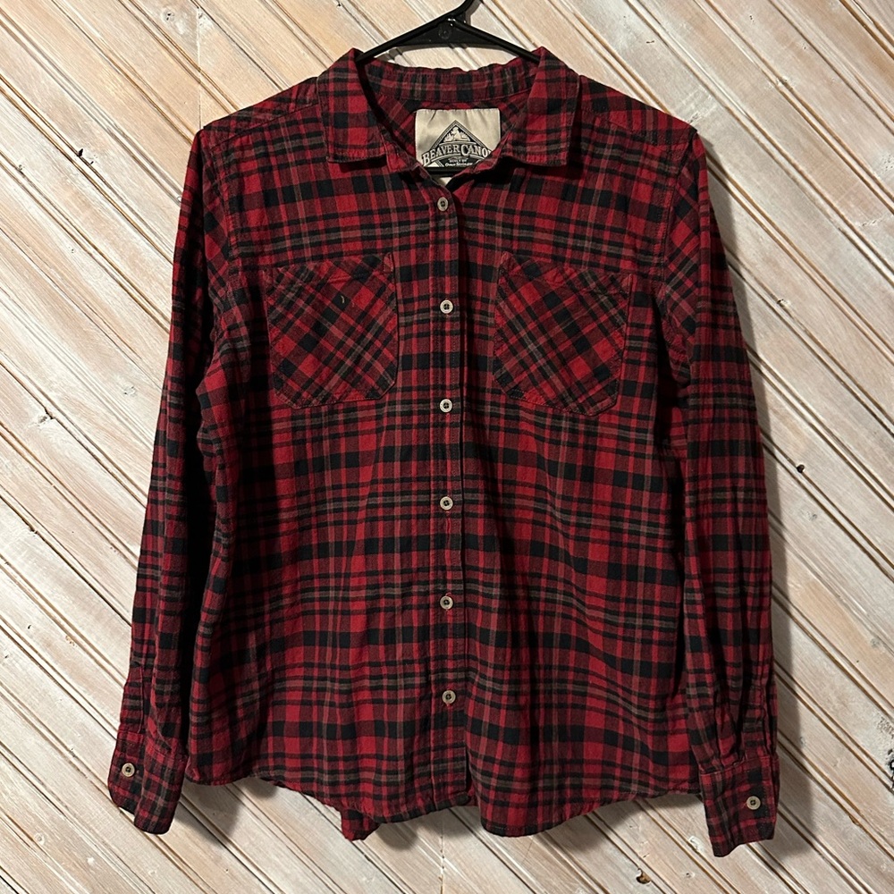 Beaver Canoe Red & Black Plaid Casual Button-Up Shirt Double Pockets
